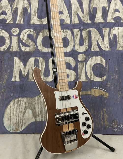 Rickenbacker 4003 Walnut close up
