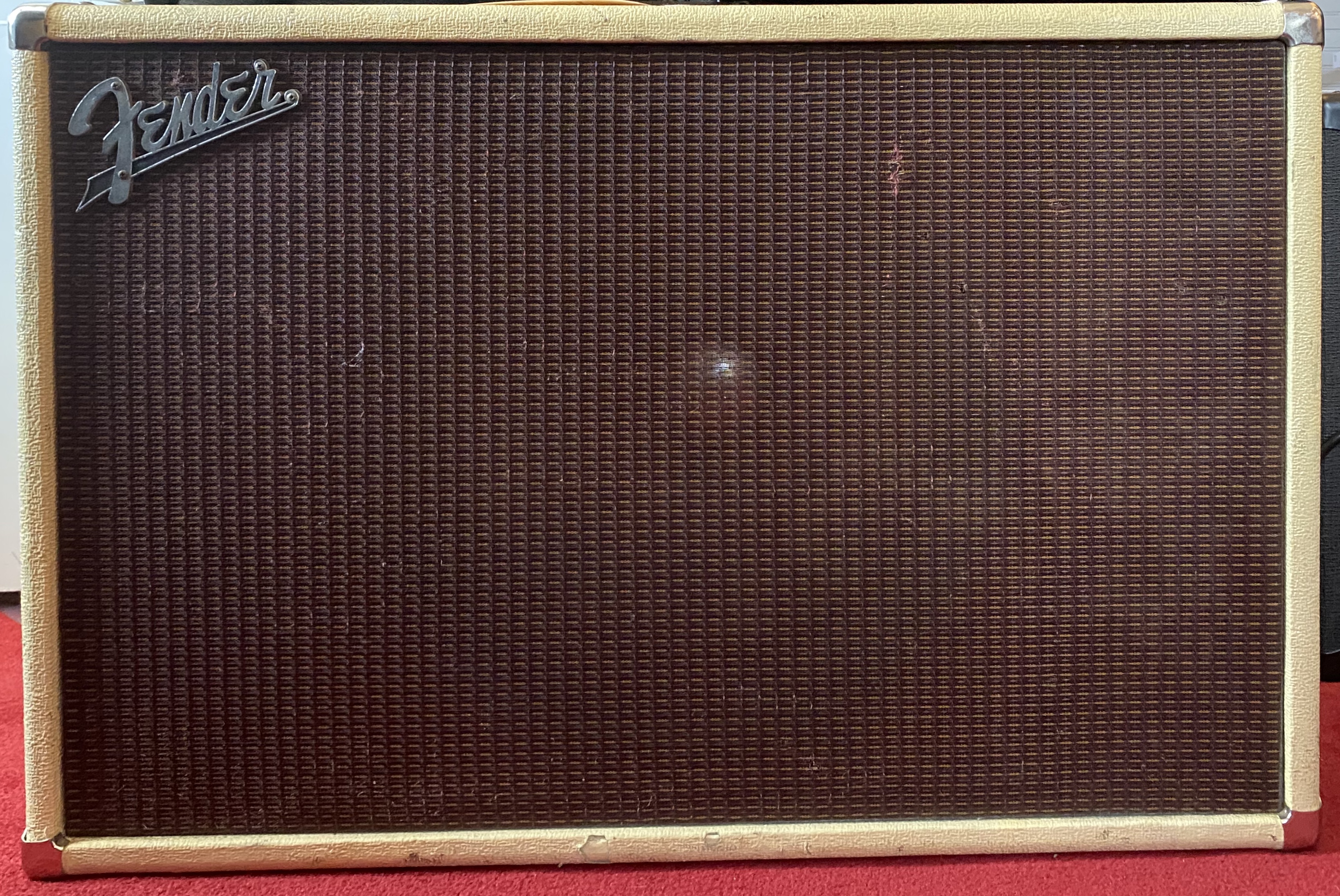 Used Fender 1 15 Tone Ring Bass Cabinet With 300 Watt Altec