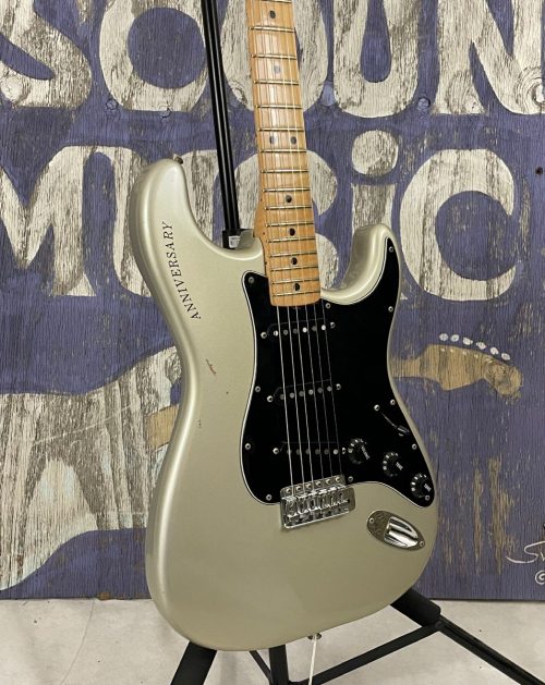 Fender 1979 Strat close up
