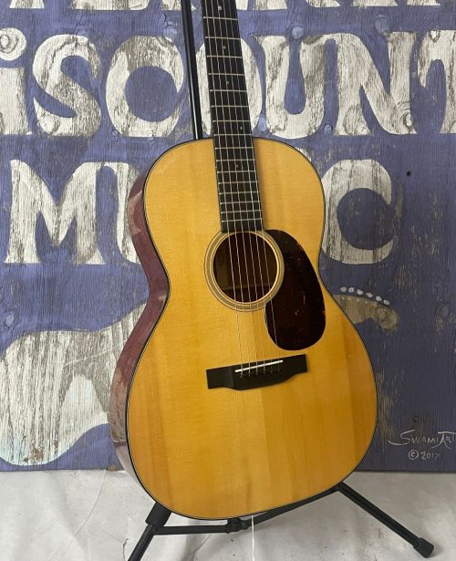 Martin 000 12 Fret close up