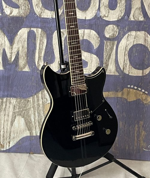 Yamaha Revstar Standard close up